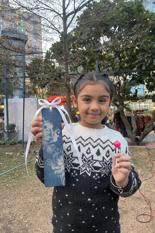 Bleach dye bookmark making